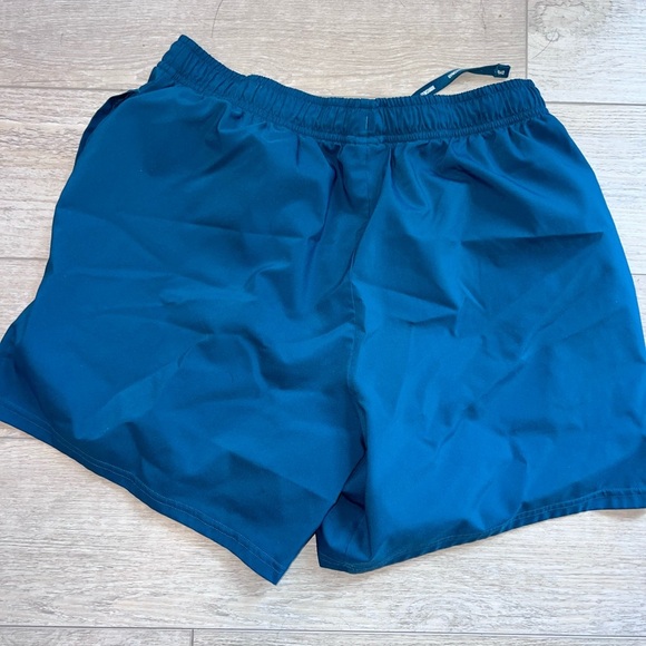 Gymshark arrival and New Balance short bundle size small - Picture 6 of 10